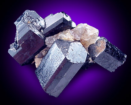 Mineral Specimens: Schorl, terminated crystals from Harvard Quarry, Greenwood, Maine